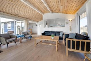 Well-Maintained And Newly Modernized Holiday Home With A Stunning View, - Knebel - 2