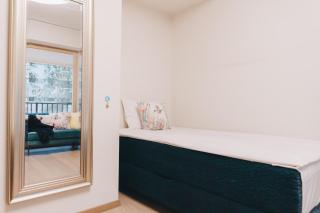 Family apartment with balcony and free parking - 3