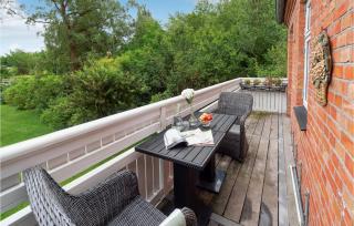 2 Bedroom Cozy Apartment In Svaneke - Svaneke - 3