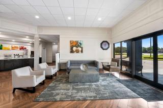 Quality Inn & Suites Fayetteville I-95 - Fayetteville - 3