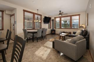 Cozens Pointe E 102 condo - Fraser - 1
