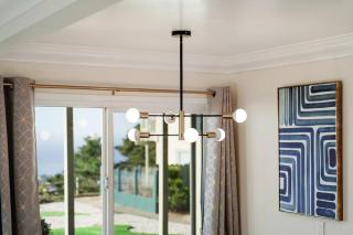 Mountain View 2BR Retreat with Private Deck - Pacifica - 9