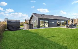 Gorgeous Home In Hadsund With Sauna - Øster Hurup - 1