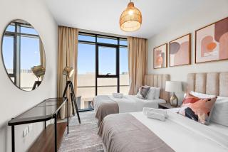Luxurious 2BR with Pool & Gym Access l Near Downtown - Dubai - 3