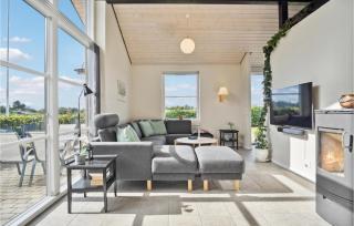 4 Bedroom Stunning Home In Knebel - 8