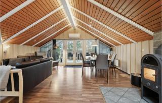 Lovely Home In Aakirkeby With Kitchen - Vester Sømarken - 5