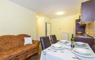 Nice Apartment In Calvle With Wifi - Podrvanj - 8