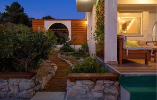 Beautiful Home In Bilice With Wifi - Bilice - 3
