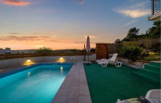 Beautiful Home In Bilice With Wifi - Bilice - 1