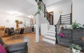 Beautiful Home In Bilice With Wifi - Bilice - 9