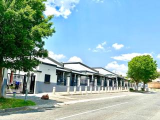 Ekuphumuleni Village - Johannesburg - 7