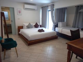 Valentier Cafe and Hotel - Chiang Mai - 9