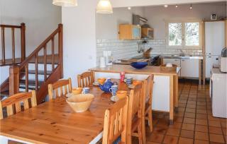 3 Bedroom Gorgeous Home In Pierrerue - Pierrerue - 6