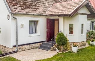 1 Bedroom Awesome Apartment In Retowo 4 - 1