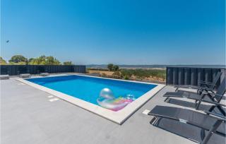 Cozy Home In Tinj With Wifi - Tinj - 1