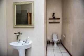 Karooroos Guesthouse - 1
