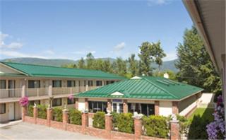 SureStay Plus Hotel by Best Western Salmon Arm - Salmon Arm - 8