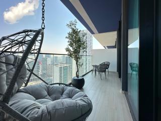 Urban Living Redefined in JVC - Dubai - 3