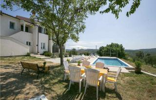 4 Bedroom Amazing Apartment In Labin - Labin - 6