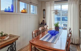 Beautiful Apartment In Hemnskjela - - 5