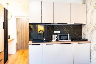 Funkcjonalne studio Blisko Przystanków - Varsovie - 2