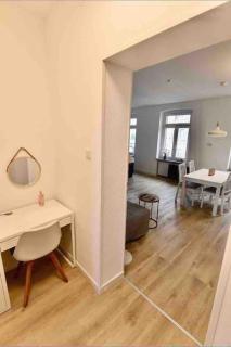 Siegburg- City helles Apartment mit Charme ICE Bhf - 2