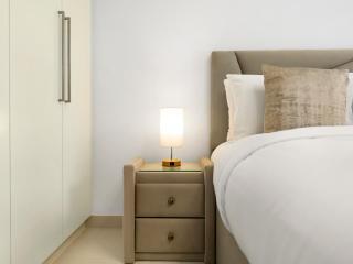 Luxury Downtown Dubai Apartment - 5 Mins Walk to Burj, Opera, Dubai Mall, Sleep 1-10 - Dubai - 7