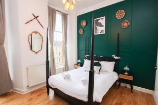 Lovely spacious 2 Bed Flat - 6