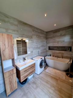 Premium Old Town Huge terasse Apartment near Eurovea with amaznig view - Bratislava - 6