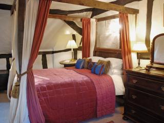 Hathaway Hamlet - Stratford-upon-Avon - 4