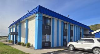 Days Inn by Wyndham Portage - Portage - 1