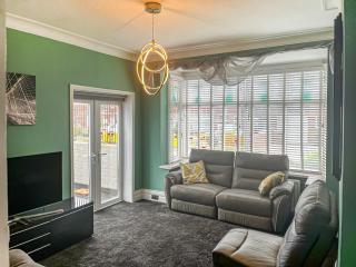Two The Manor Born - Tynemouth - 6