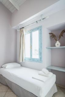 PARALIA Stoudios - Parga - 2