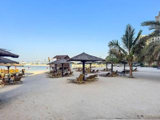 FIRST CLASS 2BR Cozy Beachfront Escape - Dubai - 0