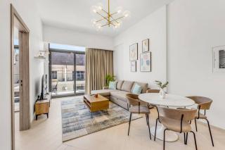 Waves - Spacious 1BR with Balcony in JVC - Dubai - 0