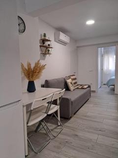 Charming Apartment up to 4 persons 3 min to Metro - Madrid - 9