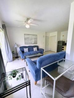 Cozy Little Spot! 2BR, 1st Level, Near Airport - Punta Cana - 9