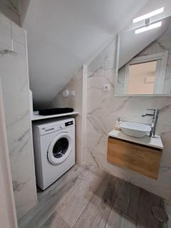 Cozy Apartment up to 6 persons 3 min to Metro - 4