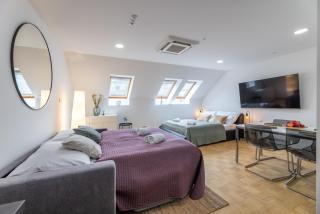 KIP Old Town Modern Apartment with Free Parking & AC - Praga - 5