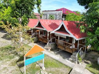 BFF Backpacker's Inn - 5