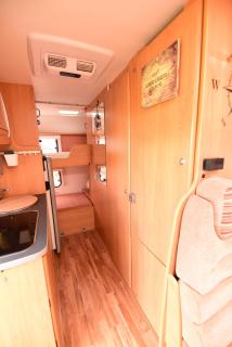 Autocaravana en La pedriza - Manzanares el Real - 2