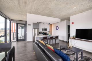 Sophisticated 3BR Suite - New Modern and Luxurious - Chicago - 6