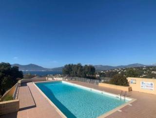 Studio Vue Mer à Porticcio Piscine et Parking - 1