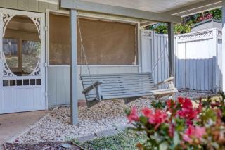 Near the Hospital and Dining - Sunrise Knoll Stay - Columbus - 6