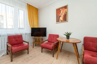 Wyjątkowy Apartament w Stylu Vintage z Balkonem by Noclegi Renters - Łódź - 4