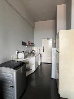 Homely and Warm unit - Johannesburg - 5