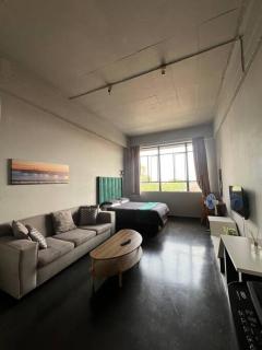Homely and Warm unit - Johannesburg - 2