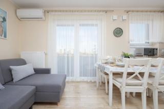 Słoneczny Apartament z Pięknym Widokiem Klimatyzacja Noclegi Renters - Varsovie - 2