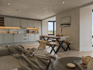 Ocean View Apartment, Seafront Location - The Mumbles - 5