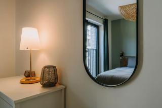 2 bedroom apartment and private parking in Liège center - Luik - 8